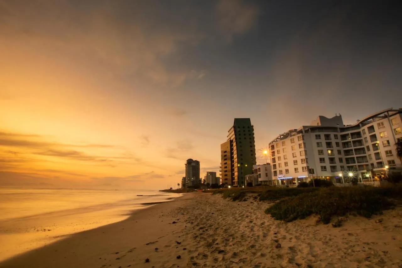 Ocean Breeze Hotel Strand