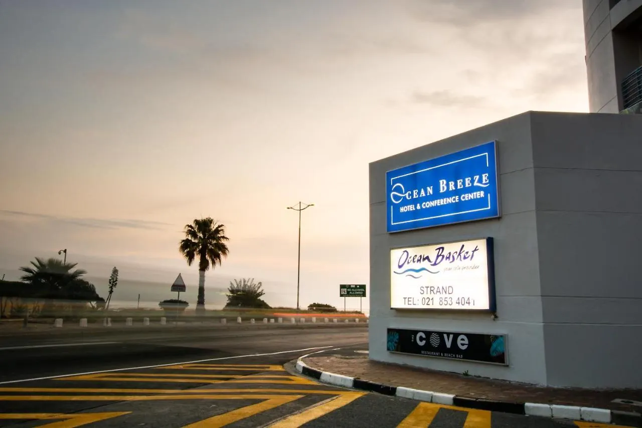 Ocean Breeze Hotel Strand