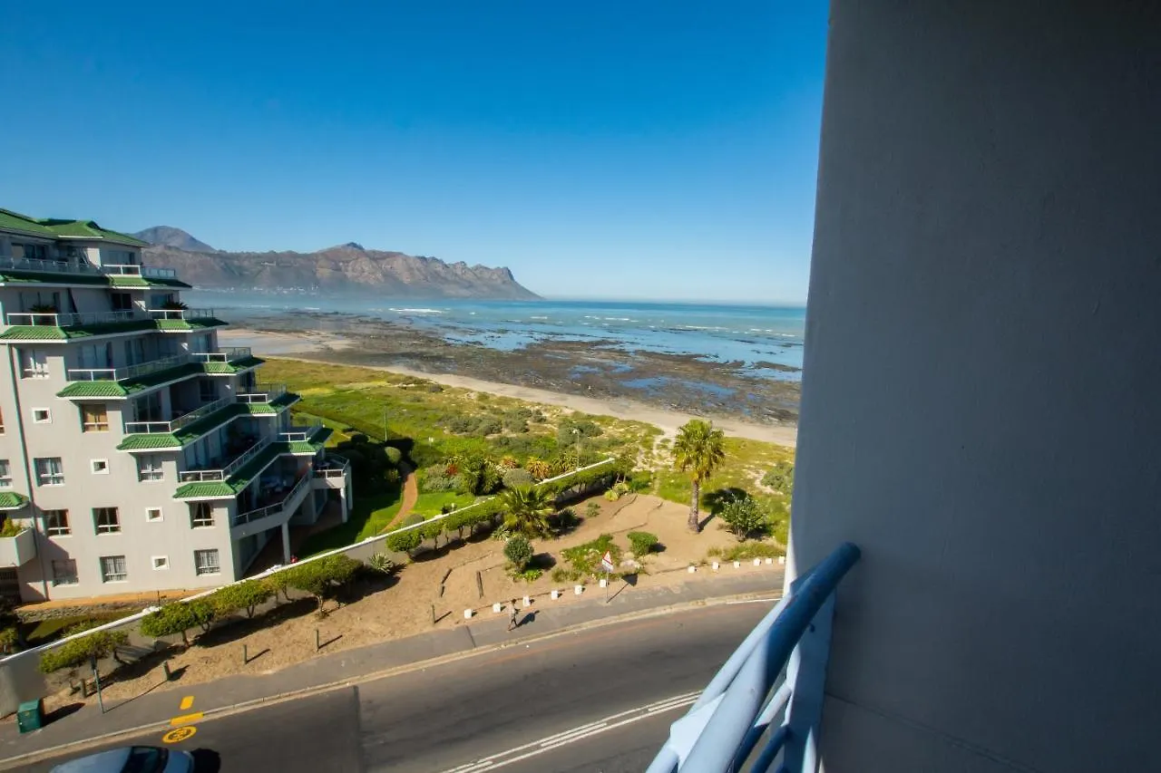 ***  Ocean Breeze Hotel Strand South Africa