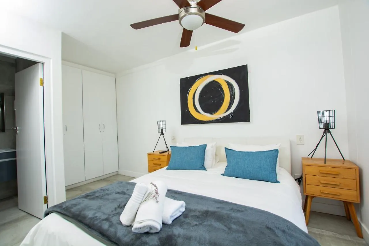 Ocean Breeze Hotel Strand