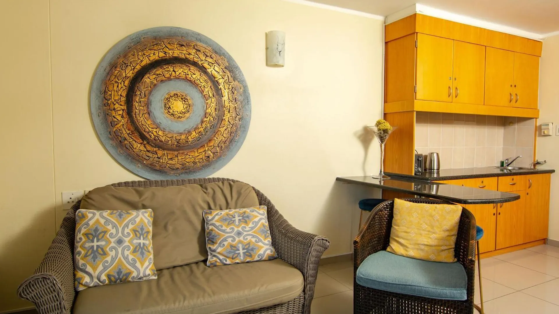 ***  Ocean Breeze Hotel Strand South Africa