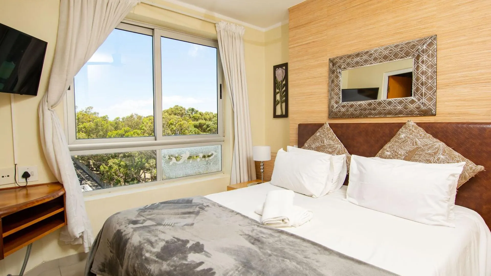 Ocean Breeze Hotel Strand