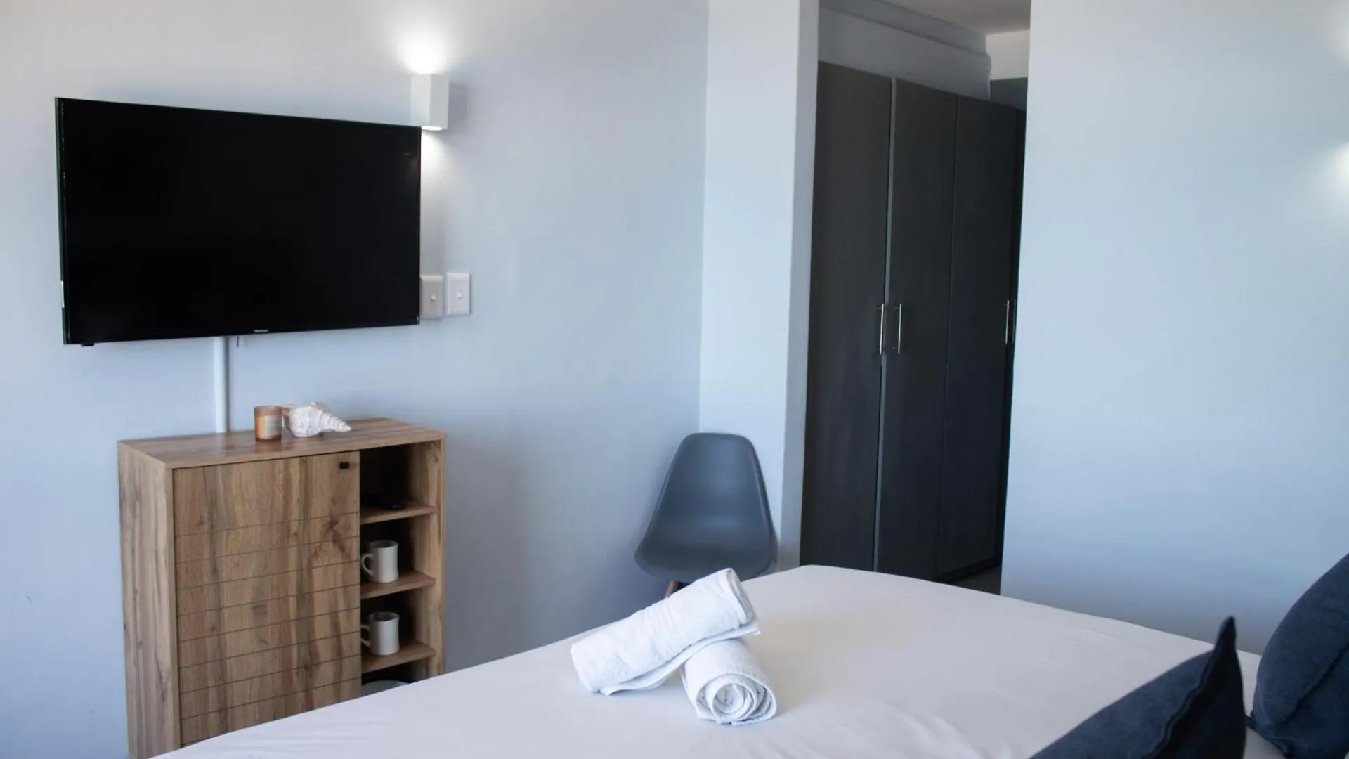 Ocean Breeze Hotel Strand Afrique du Sud