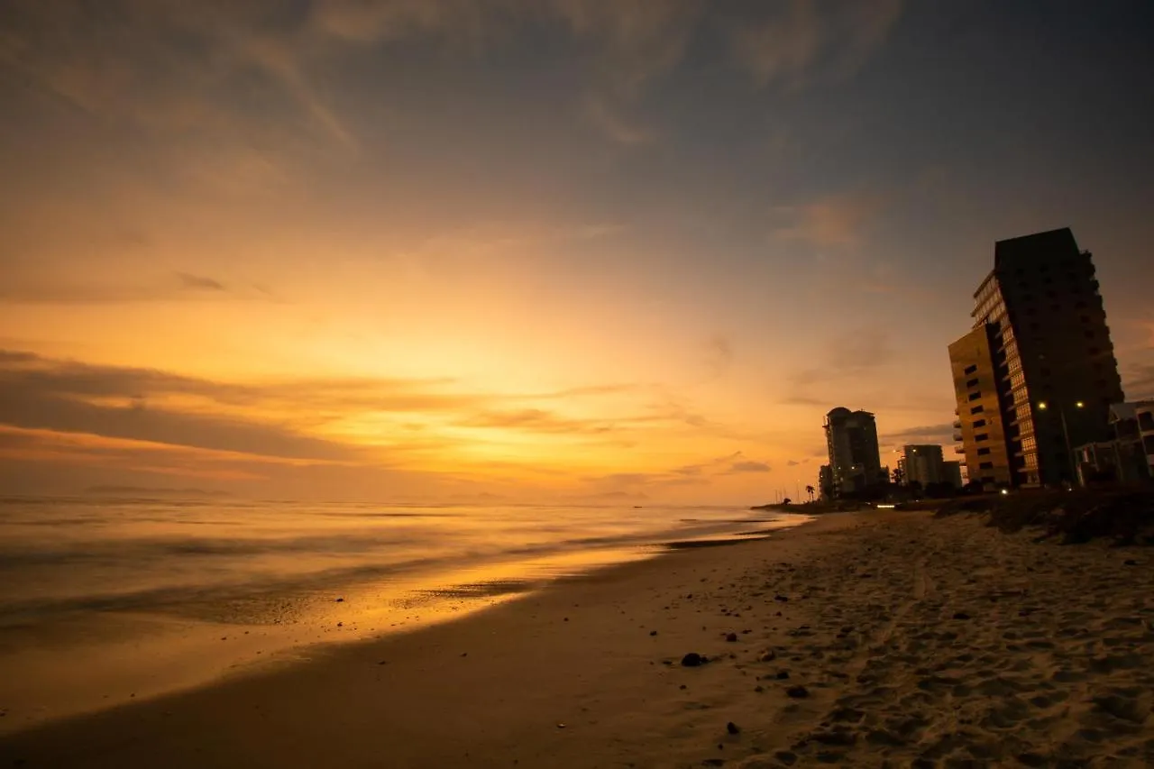 Ocean Breeze Hotel Strand