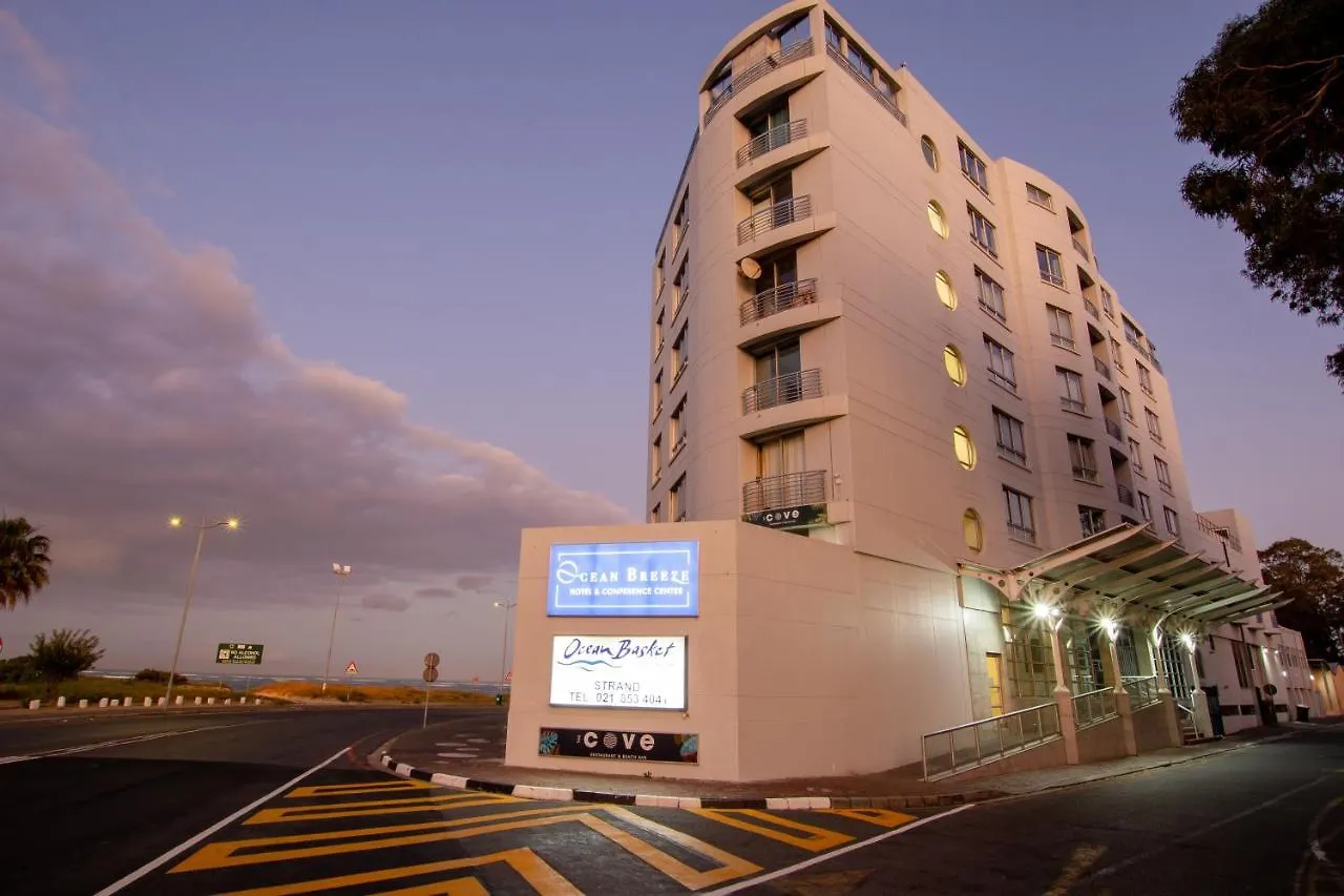 Ocean Breeze Hotel Strand