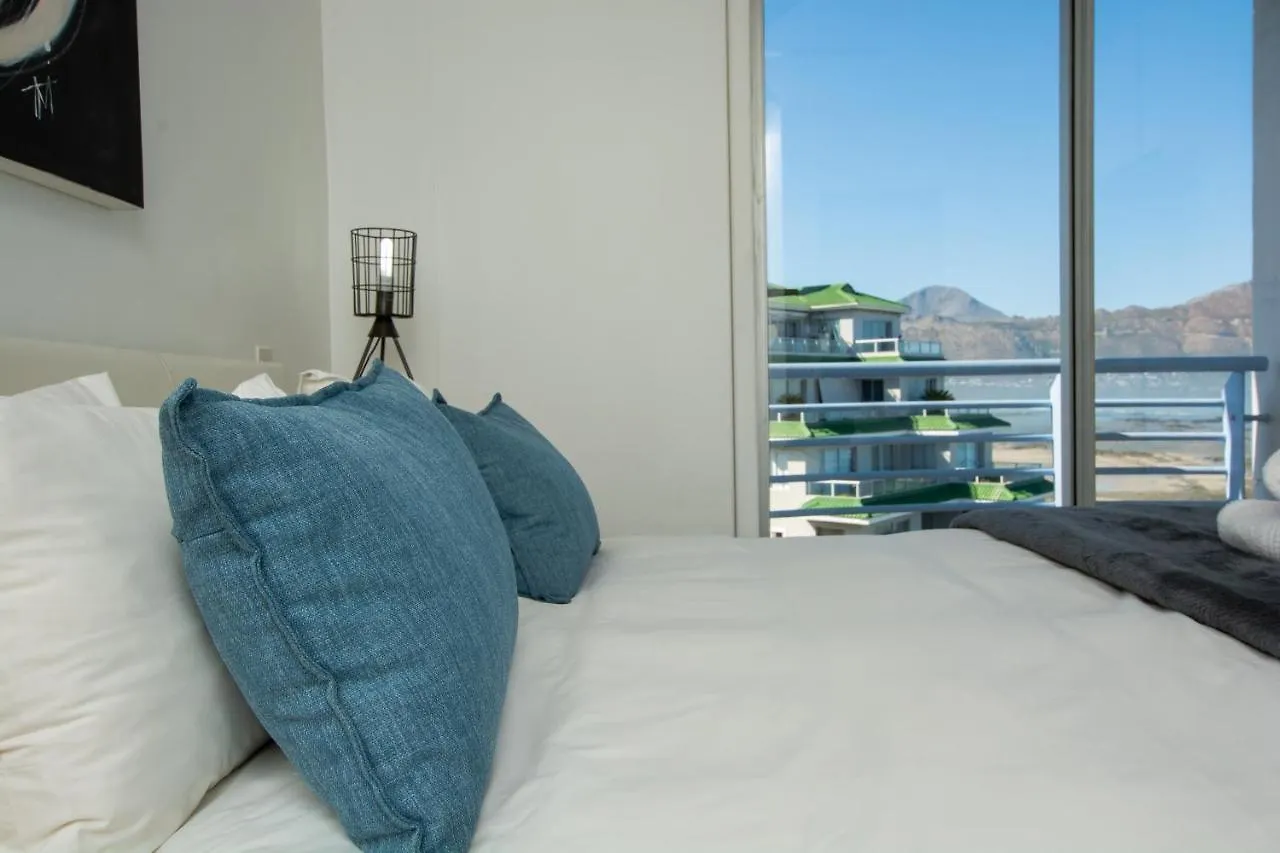 Ocean Breeze Hotel Strand