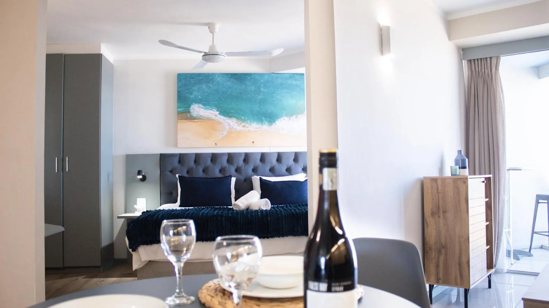 Ocean Breeze Hotel Strand