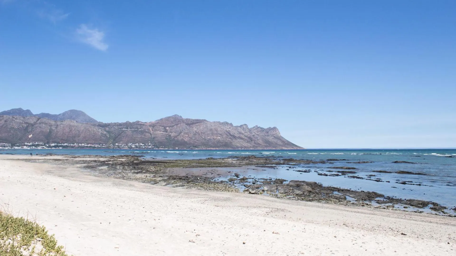 Ocean Breeze Hotel Strand South Africa